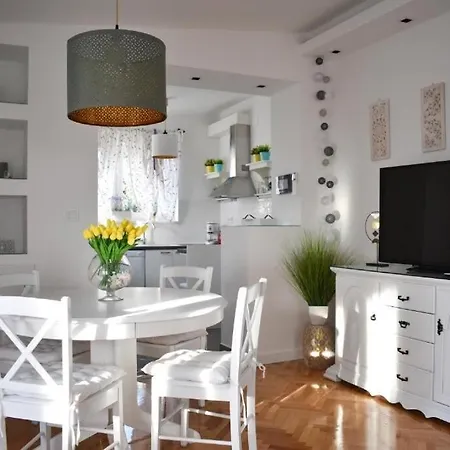 Apartment Wellness & Beauty